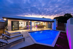 Luxury Sunny Oasis with Pool, SUV Hire, Near Marina